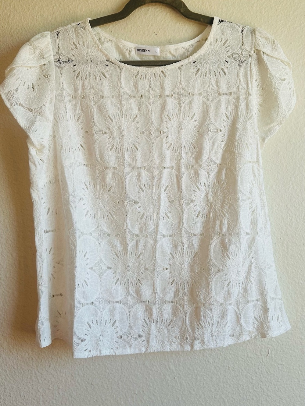 Women's White Lace Short Sleeve Top